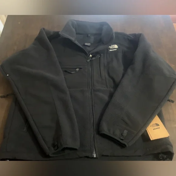 The North Face / SKIMS 1995 Denali Fleece Jacket - Picture 4 of 9